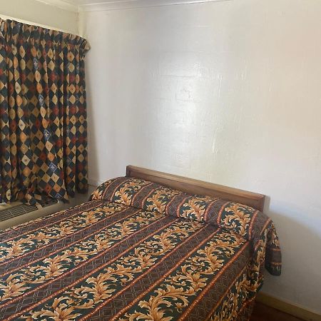Johnston'S Motel 加伯维尔 外观 照片